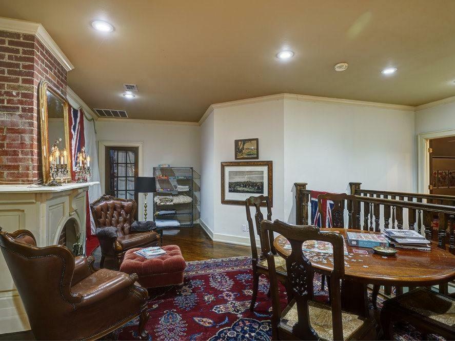 The English Merchant'S Inn Waxahachie Luaran gambar